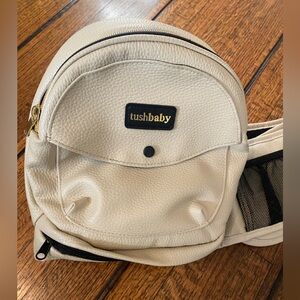 tushbaby Cream Leather Hip Carrier